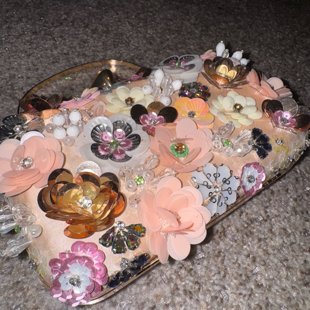 3D Floral Embellished Handbag Pink & Gold